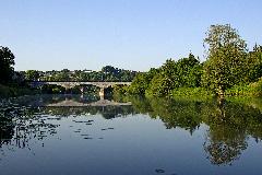 Marmorbrücke im reizvollen Lahntal 